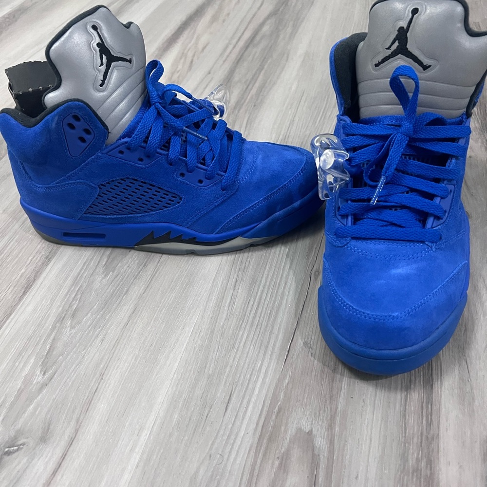 Jordan Retro 5 blue
